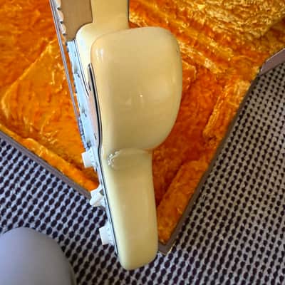 Fender Yngwie Malmsteen US Signature Stratocaster with Maple Fretboard Early 2000s - Vintage White image 13