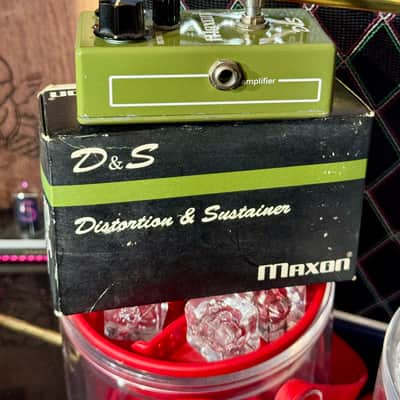Maxon D&S Distorsion Sustainer Reissue 2010s - Dark Green ( New Old Stock) image 4
