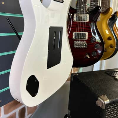 Ibanez RG550 White 2018 Electric Guitar image 11