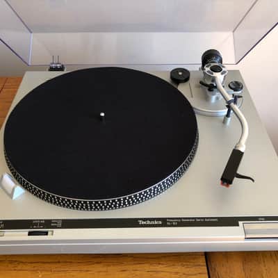 Technics SL-B2 Turntable image 1