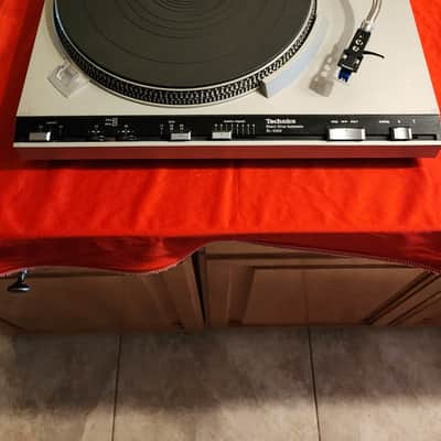 Technics SL-3300 Direct Drive Auto Turntable MINT image 1