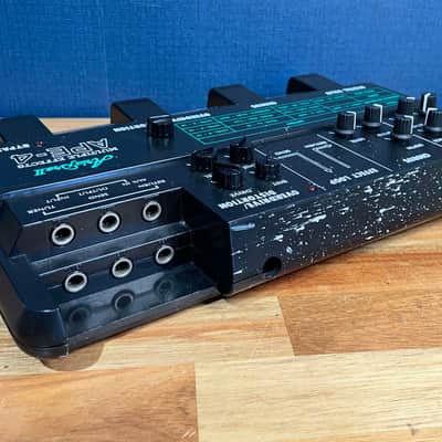 Aria Pro II APE-4 Guitar Multieffect with Delay - Chorus and Overdrive/distortion image 4