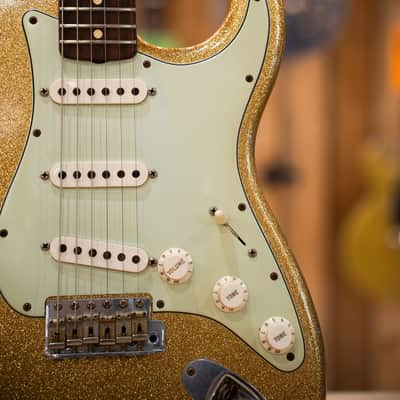 Fender Greg Fessler 1964 Gold Sparkle Relic Stratocaster LTD Custom Shop Limited Edition image 3