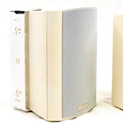 INSIGNIA NS-E2111 Indoor/Outdoor Speakers – Reliable Performance & Great Value image 4