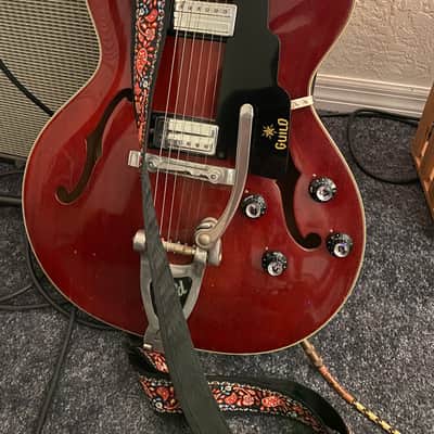 Guild Starfire III 1964 - Cherry image 1