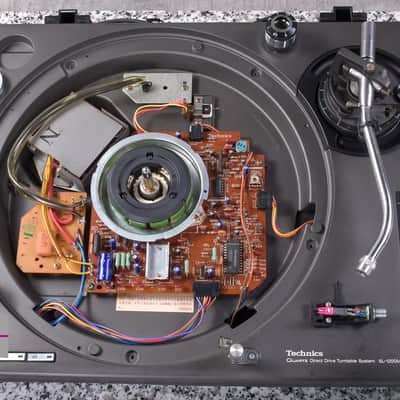 Technics SL-1200MK3 Black Direct Drive Turntable in Very Good condition image 18