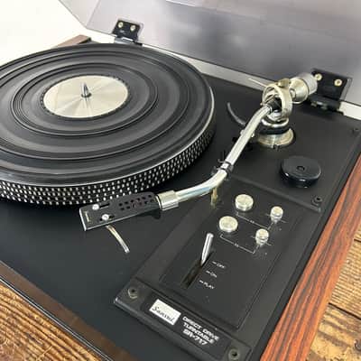 Sansui SR-717 Direct Drive Phono Turntable 1970's image 6