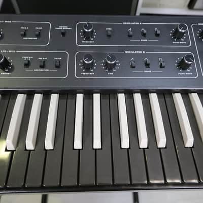 Sequential Prophet 600 custom 'Black Prophet' image 5