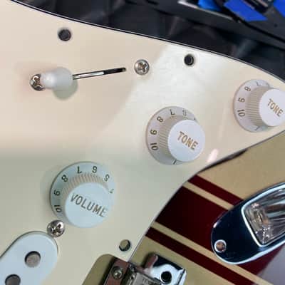Video! Fender John Mayer Signature Stratocaster - Shoreline Gold w/ Maroon Racing Stripe image 18