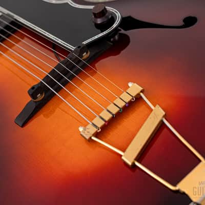 Harvey Leach Cutaway Archtop 17" Carved Acoustic Electric Guitar Sunburst w/ Benedetto, Case image 8