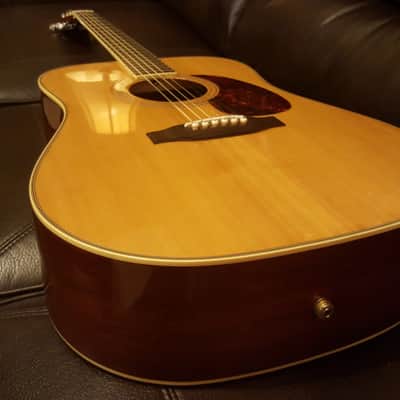 Vintage Alvarez 5022 Handmade In Japan Aged Top Acoustic Dreadnought (Martin Copy) Soft V-Neck image 2
