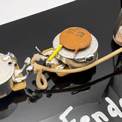 Fender Mustang 1960's wiring harness upgrade with 0.05uF 50v vintage ceramic capacitor image 3