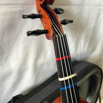 Yamaha V5 Violin - 1/2 Size - w/ Case and Bow image 2