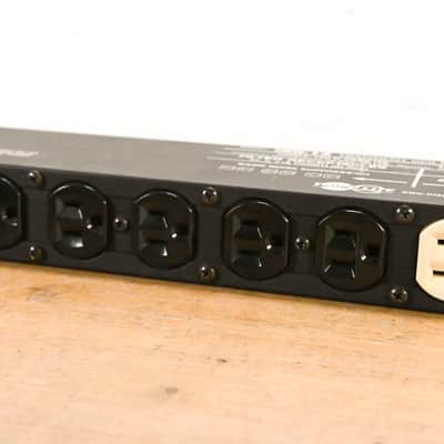 Tripp Lite IBR-12 12-Outlet Rackmount Isobar Surge Suppressor CG0124Z image 9