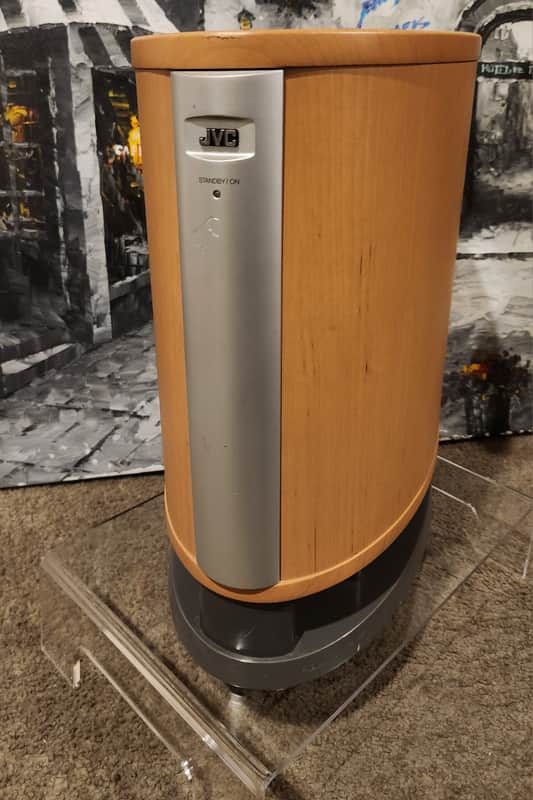JVC Subwoofer JVC SX DW 303 Beechwood cabinet. 90s - Beach wood