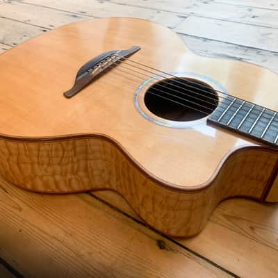 2006 Lowden F35 CX - Quilted Maple - Ex McFLY. Comes with hard shell case image 19