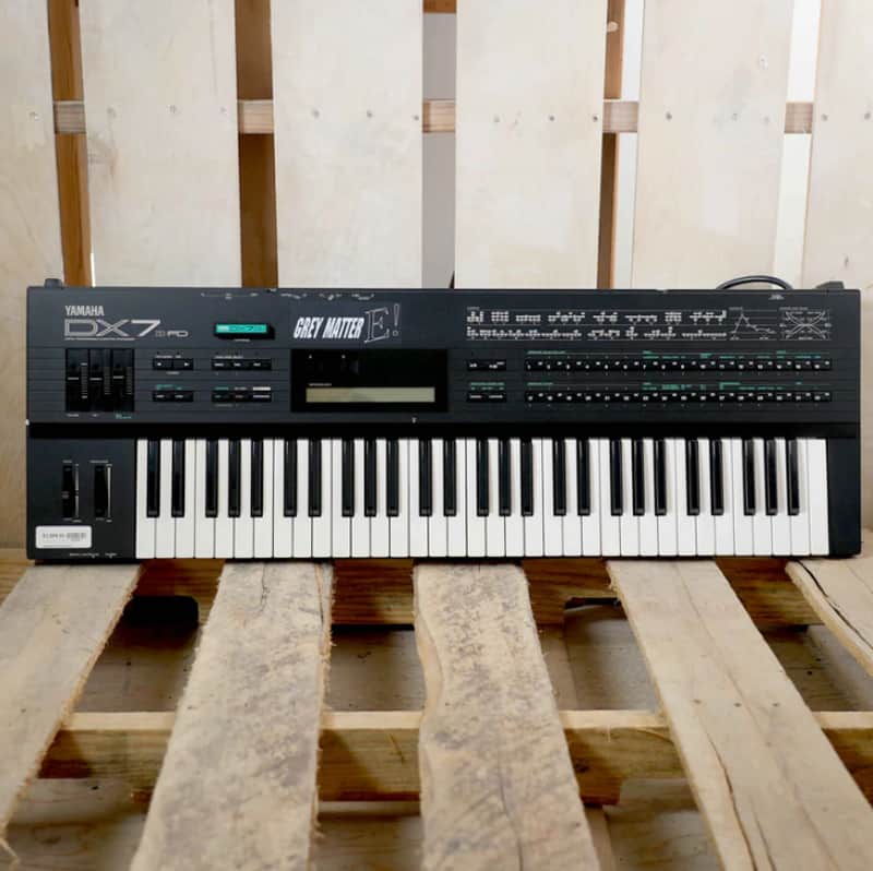 Yamaha DX7 II-FD Synthesizer image 1