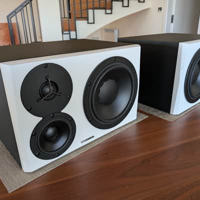 Immagine Dynaudio LYD 48 3-Way Active Studio Monitor Pair - White - 2