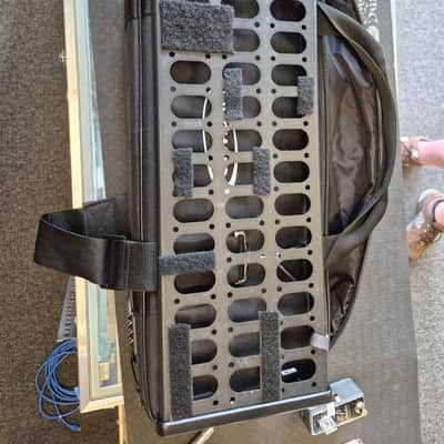 Livewire PB300 Club Pedal Board with Soft Case image 2