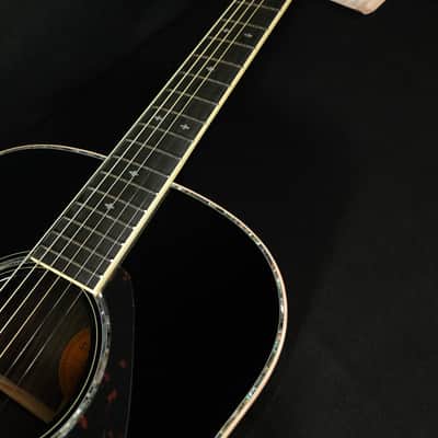 Yamaha LL16D Deluxe ARE Acoustic Electric Guitar Black w/Hard Case image 9
