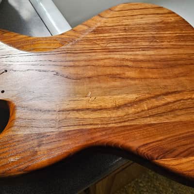 Warmoth Jazz bass body 2026 - Tru oil (11 coats) image 2