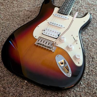 Donner DST-100 HSS Stratocaster Style Electric Guitar - Upgraded Pickups + Setup image 2
