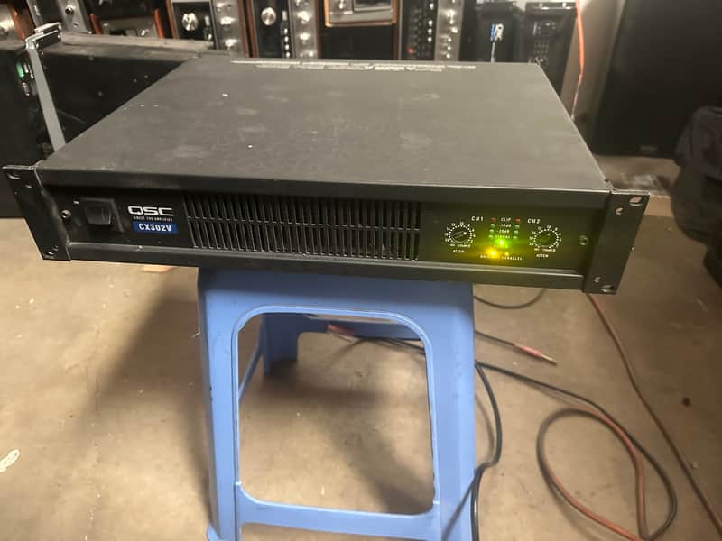 QSC CX302V 2-Channel Power Amplifier 2010s - Black image 1