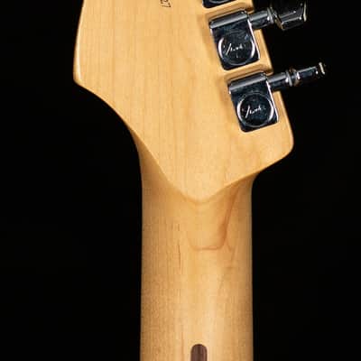 Fender Player Stratocaster HSS Maple Fingerboard 3-Color Sunburst (827) image 6