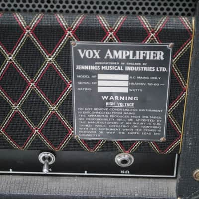 VOX Foundation Vintage Bass Guitar Amp + Cab image 8