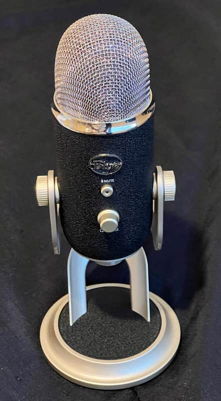 Blue Yeti Pro USB & XLR Studio Condenser Microphone w/ Original Box - Mint image 1