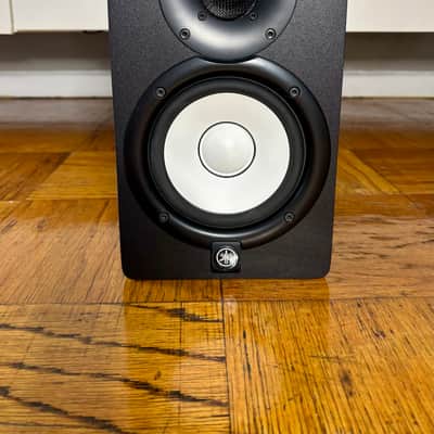 Yamaha HS5 5" Powered Studio Monitor (Pair) - Black image 2
