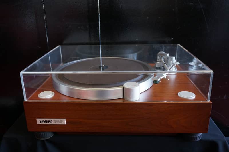 Yamaha GT-2000L Gigantic Tremendous Vintage Turntable YA-39