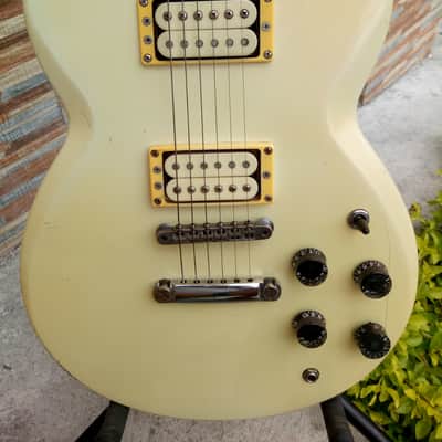 Yamaha SG-200 Rare Pearl White 80's Taiwan image 1
