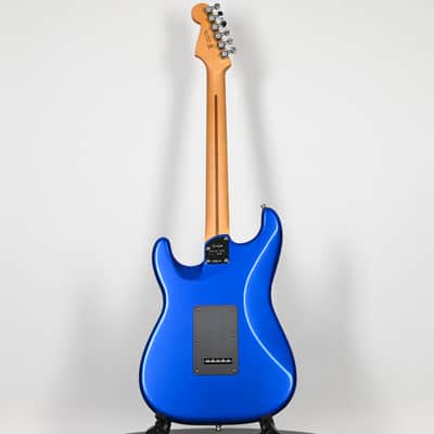 Fender American Ultra II Stratocaster w/ Ebony Fingerboard- Noble Blue (US240031696) image 4