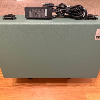 Blackhole 7U 104HP Case (Threaded rails, deep lid) image 1