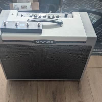 Mooer SD75 75-Watt 1x12" Digital Modeling Guitar Combo 2019 - Present - White image 2
