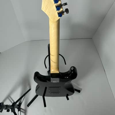 Indio Strat - Black image 6