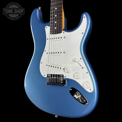 Fender Custom Shop Custom Deluxe Stratocaster NOS Aged Lake Placid Blue w/case CZ589420 image 2