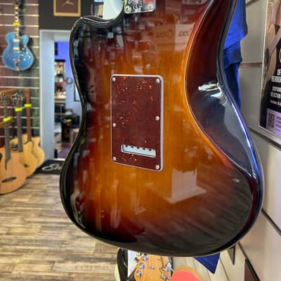 Fender AMerican Performer Jazzmaster - Sunburst image 4