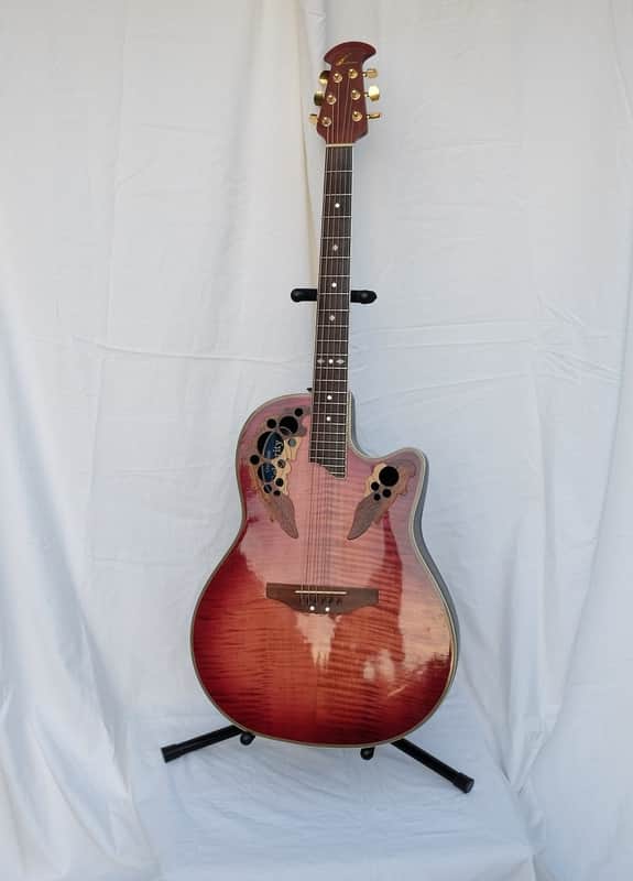 Ovation Celebrity Deluxe CC-268 1994 Wineburst w/original