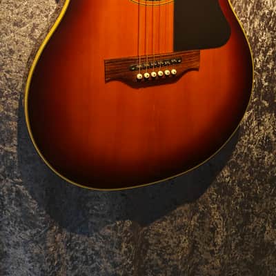 Line 6 Variax 700 Acoustic Sunburst image 2