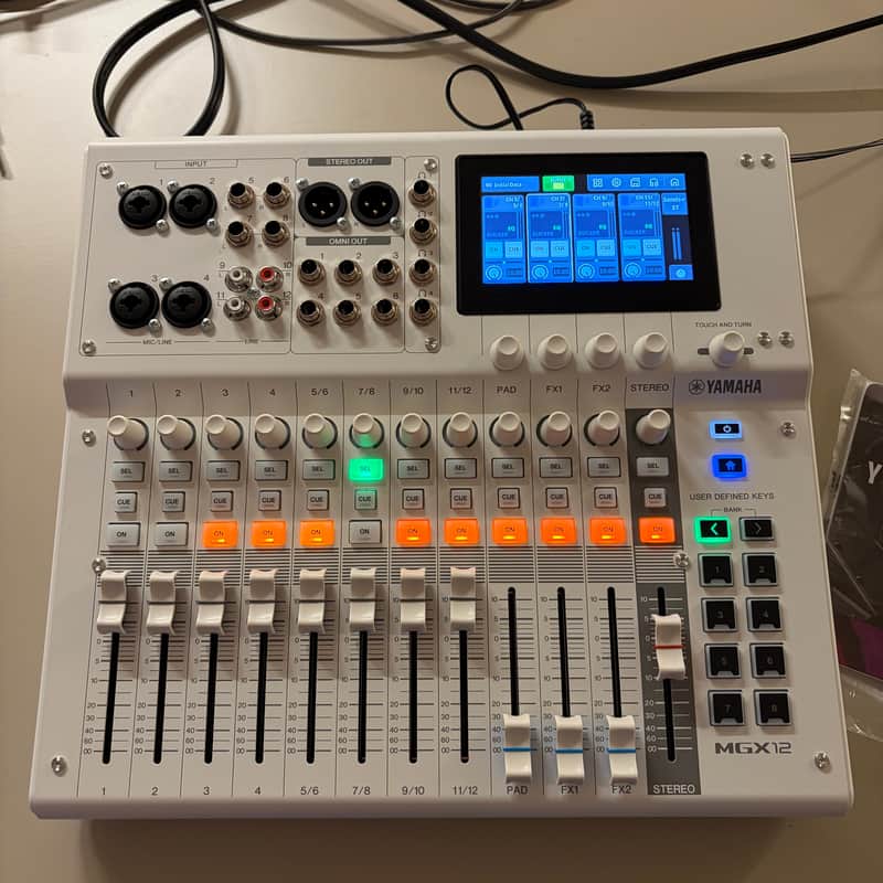 Yamaha MGX12 18-Channel Digital Mixing Console 2026 - Present - White image 1
