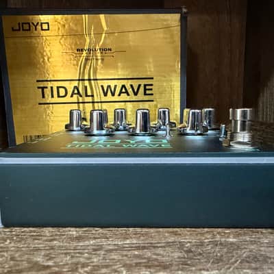 Joyo Tidal Wave Bass Preamp DI With Box image 3