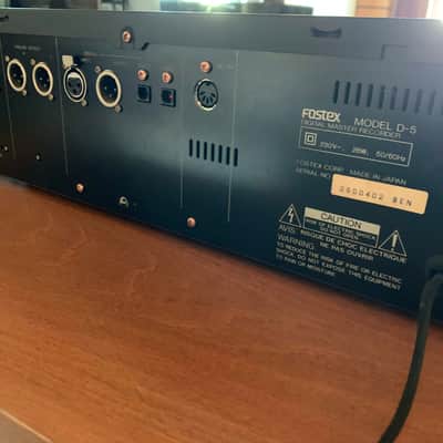 Fostex D-5 Digital Master Recorder image 5