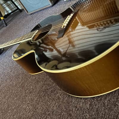 Gibson J-185 2007 - Sunburst image 3