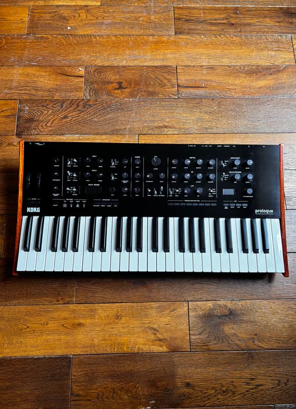 Korg Prologue 8 Polyphonic 49-Key 8-Voice Analog Synthesizer 2018 - Present - Black/Wood Plus Flight Case image 1