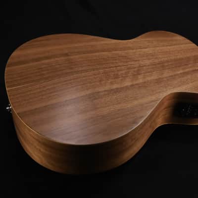 Taylor Academy 12e-N Grand Concert Acoustic-Electric Guitar Natural 064 image 5