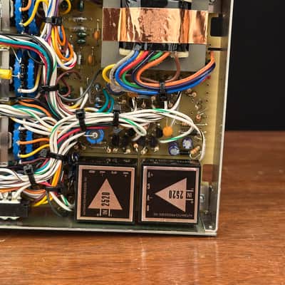 API 550A Anniversary Edition. Saul Walker. 8 500 Series Modules. MINT! image 4