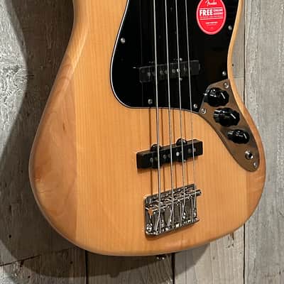 Squier Classic Vibe '70s Jazz Bass by Fender, Natural. Such a Killer Bass, Support Indie Music Shops & Buy Here ! image 3