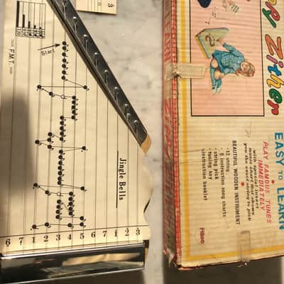 Mego kids VINTAGE Zippy Zither w sheet music & tuning Chart Made in Japan image 2
